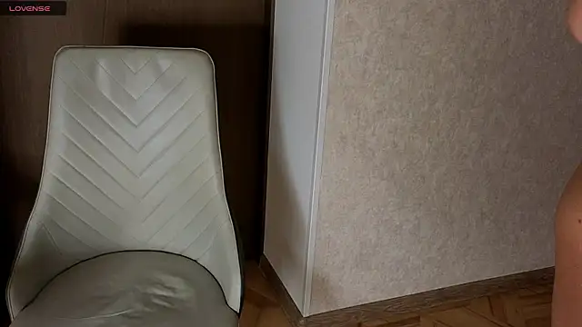 Snapshot of NoFace_Model chatting on 4, 3, 2026 NoFace Model online show from 4, 3, 2026