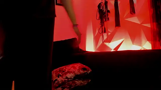 Snapshot of MistressNyx_cg chatting on 9, 10, 2025 MistressNyx cg online show from 9, 10, 2025