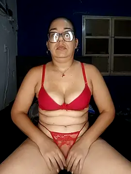 Snapshot of MilfTentasion chatting on 23, 11, 2025 MilfTentasion online show from 23, 11, 2025