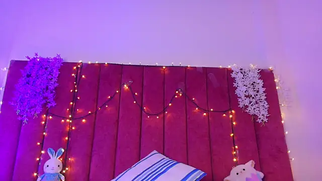 Snapshot of RominaaReyes chatting on 27, 3, 2026 RominaaReyes online show from 27, 3, 2026