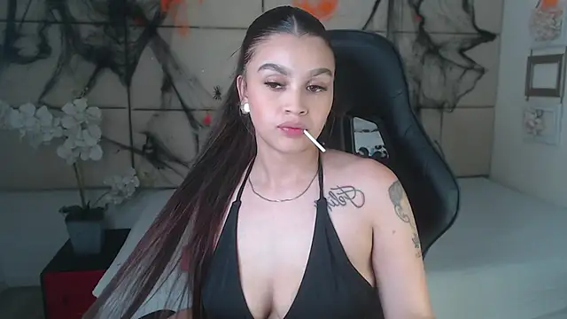 Rossi Baker online show from 28, 10, 2025