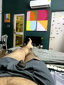 lovetitsbalck online show from 12, 10, 2025