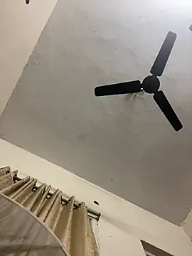 lovetitsbalck online show from 1, 3, 2026