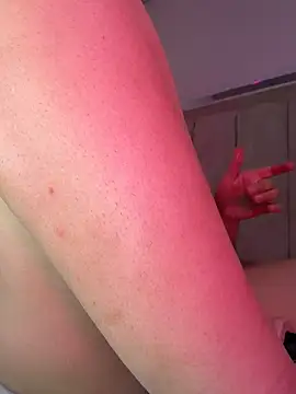 Mia Juicyberry online show from 14, 5, 2026