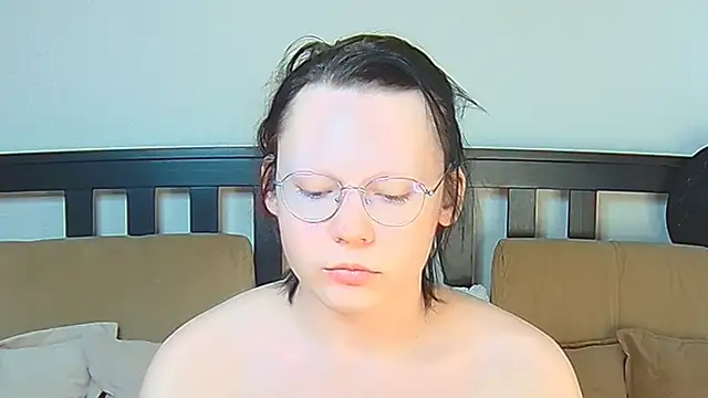 Snapshot of Derek_Carter chatting on 10, 4, 2026 Derek Carter online show from 10, 4, 2026