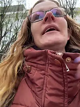 Bikergirl 97 online show from 2, 12, 2025