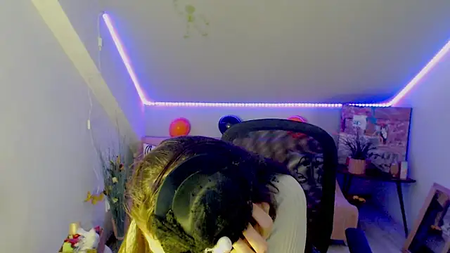 BonniePearson online show from 29, 10, 2025