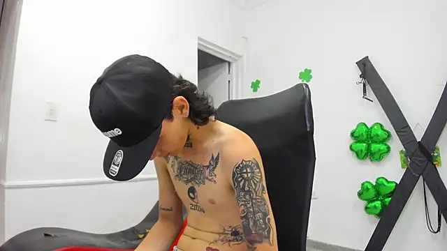 StraightBoy Nick online show from 28, 3, 2026