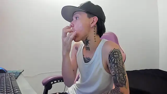 StraightBoy Nick online show from 10, 5, 2026
