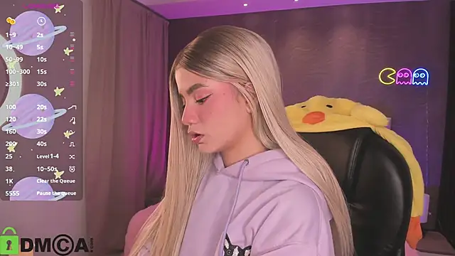 Snapshot of Arinextdoor chatting on 25, 9, 2025 Arinextdoor online show from 25, 9, 2025