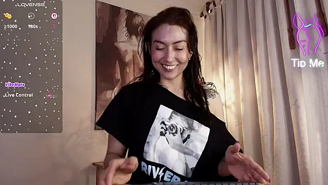 Snapshot of siren_indira_ chatting on 10, 6, 2026 siren indira online show from 10, 6, 2026