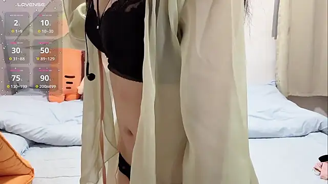 Snapshot of Yingbao-Baby chatting on 19, 11, 2025 Yingbao-Baby online show from 19, 11, 2025