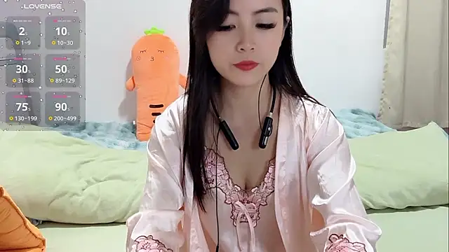 Snapshot of Yingbao-Baby chatting on 3, 12, 2025 Yingbao-Baby online show from 3, 12, 2025