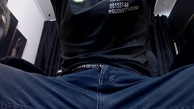 Snapshot of Derek_Storm_ chatting on 4, 10, 2025 Derek Storm online show from 4, 10, 2025