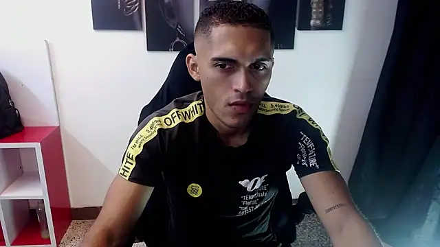 Snapshot of Derek_Storm_ chatting on 8, 11, 2025 Derek Storm online show from 8, 11, 2025