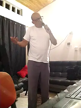 Snapshot of jorge406 chatting on 31, 10, 2025 jorge406 online show from 31, 10, 2025