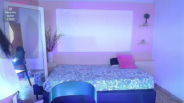 IvyShine7 online show from 23, 9, 2025