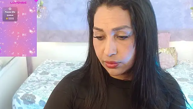 IvyShine7 online show from 19, 10, 2025