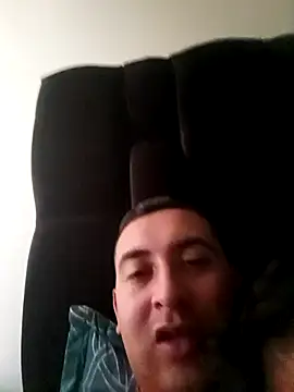 Snapshot of camiloreyes chatting on 26, 10, 2025 camiloreyes online show from 26, 10, 2025