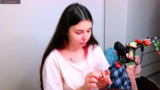 peachyness online show from 26, 11, 2025