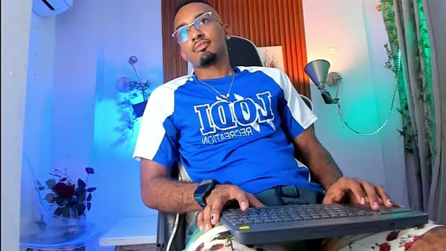 Darwin mayo online show from 7, 2, 2026