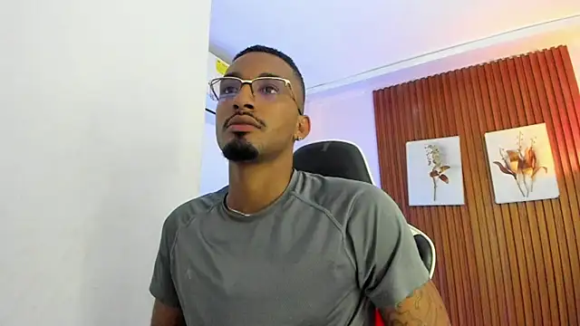 Darwin mayo online show from 30, 4, 2026