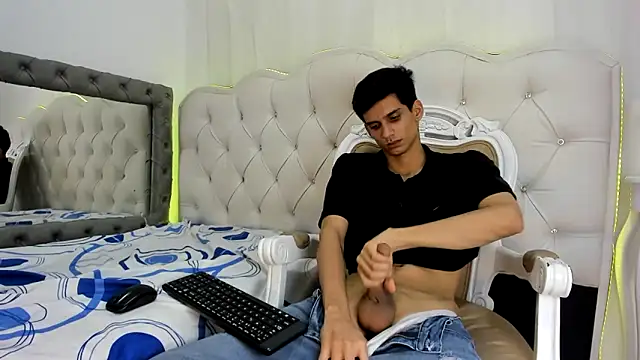 Sebalexis7 online show from 19, 12, 2025