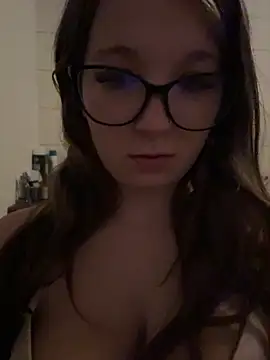 SweetTeenGirl online show from 15, 11, 2025