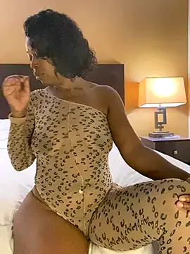 StaciDiamond online show from 5, 10, 2025