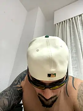 Snapshot of penebunny chatting on 15, 12, 2025 penebunny online show from 15, 12, 2025