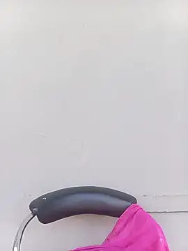 Snapshot of GoldSnowXxX chatting on 2, 10, 2025 GoldSnowXxX online show from 2, 10, 2025