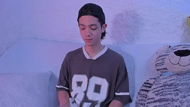 thiago kinghot online show from 23, 9, 2025