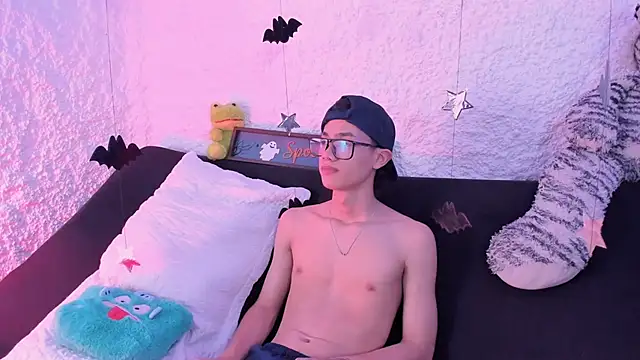 thiago kinghot online show from 7, 10, 2025