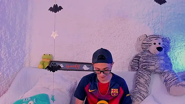 thiago kinghot online show from 20, 10, 2025