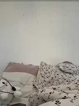 SuzieSub online show from 16, 4, 2026