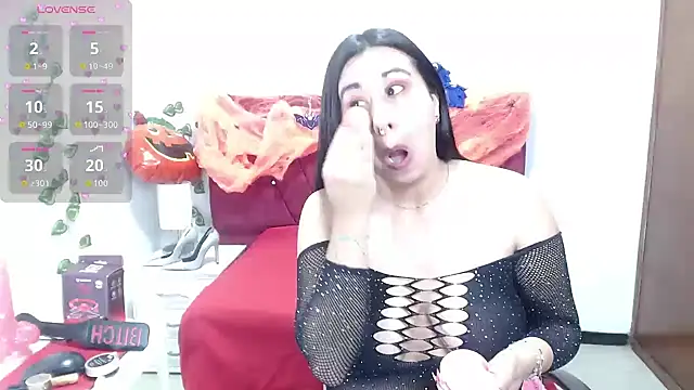 Julieta curvy69 online show from 7, 10, 2025