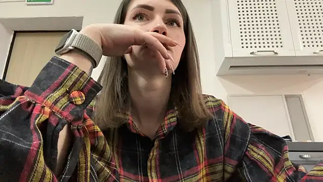 AshlyJoy online show from 18, 9, 2025