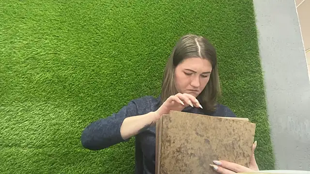 AshlyJoy online show from 24, 10, 2025