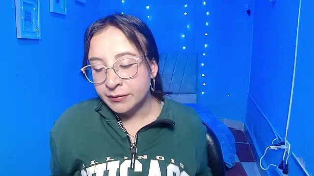 Snapshot of mia_778 chatting on 20, 12, 2025 mia 778 online show from 20, 12, 2025