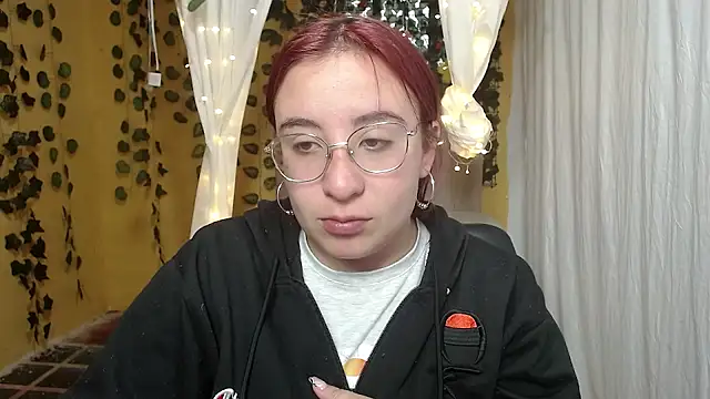 Snapshot of mia_778 chatting on 25, 3, 2026 mia 778 online show from 25, 3, 2026