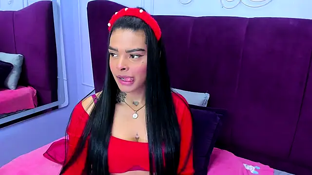 Snapshot of EmmaEbony_ chatting on 30, 10, 2025 EmmaEbony online show from 30, 10, 2025