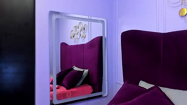 Snapshot of EmmaEbony_ chatting on 9, 2, 2026 EmmaEbony online show from 9, 2, 2026