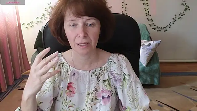 Lia Tito online show from 7, 5, 2026