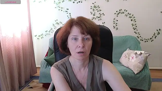 Snapshot of Lia_Tito chatting on 10, 7, 2026 Lia Tito online show from 10, 7, 2026