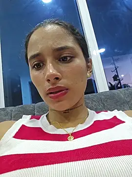 Lorena Mcfly online show from 27, 6, 2026