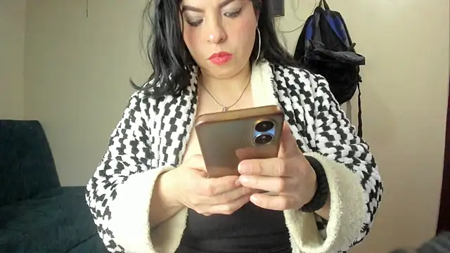 angela suaza online show from 12, 10, 2025