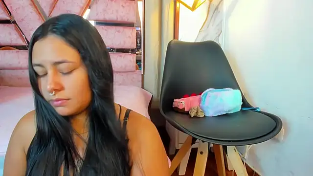 Snapshot of SamaelAndLilitt chatting on 15, 10, 2025 SamaelAndLilitt online show from 15, 10, 2025