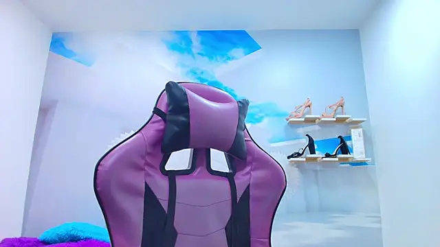 ESMERALDA-BLUE online show from 19, 9, 2025