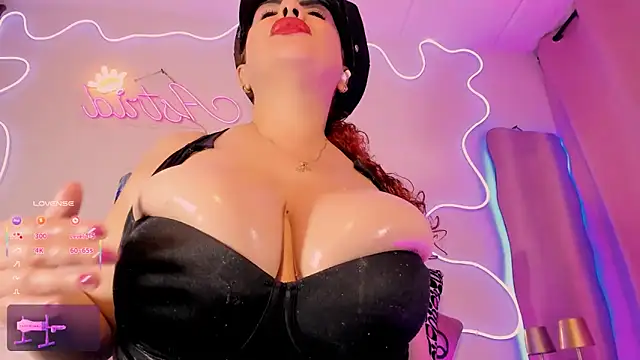 ASTRIDCHAT online show from 5, 3, 2025