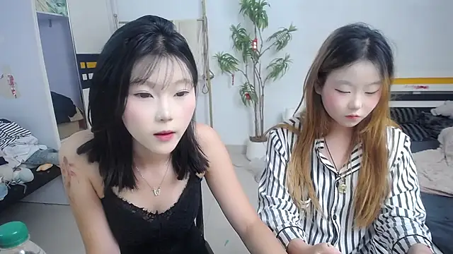 Babygirls523 online show from 27, 9, 2025